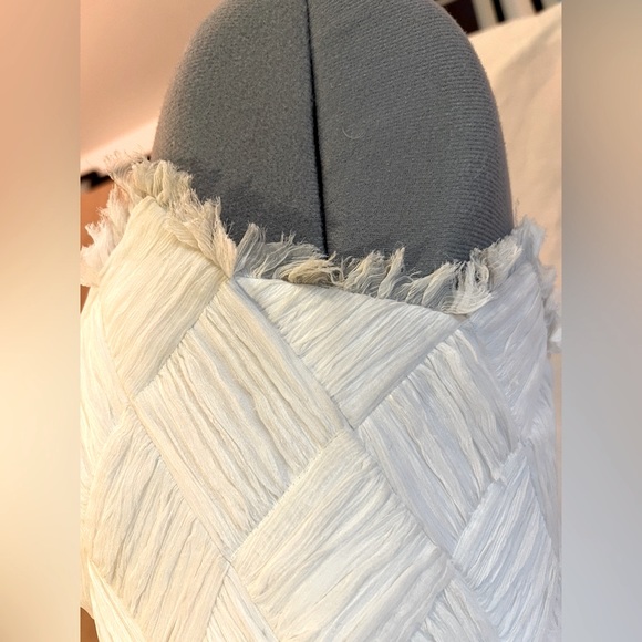 Tadashi Shoji ivory strapless size 6 100% crinkled silk chiffon formal dress - Picture 11 of 16